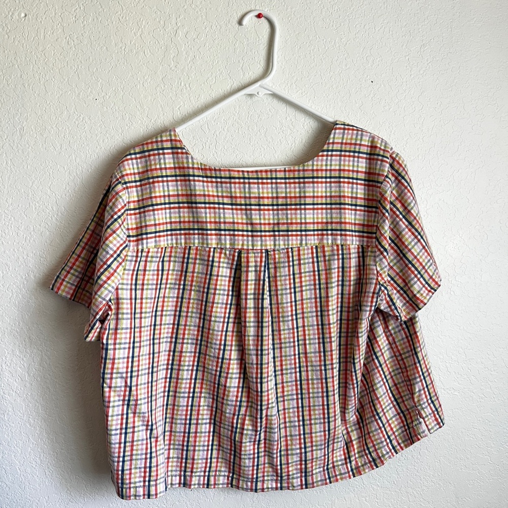 Buttoned Crop Top - Picture 6 of 6